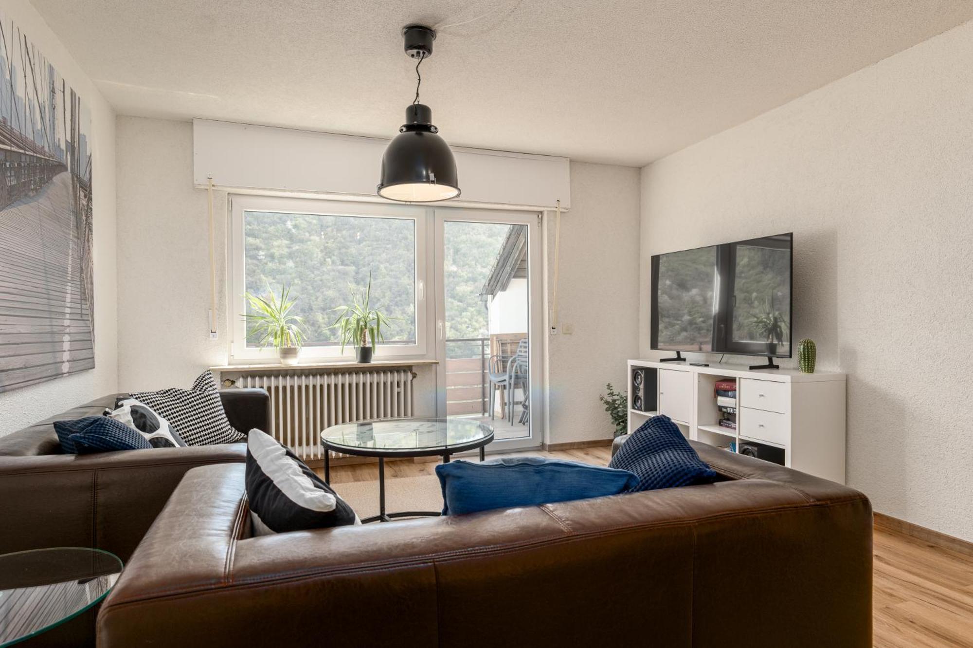 Riesling Appartement For 2 - 4 People - Billiards - Balcony With Mosel View - Parking - Wine Barrel Bar - Fully Equipped Kitchen - Netflix - Waiputv - 3 Km From Cochem Klotten Esterno foto